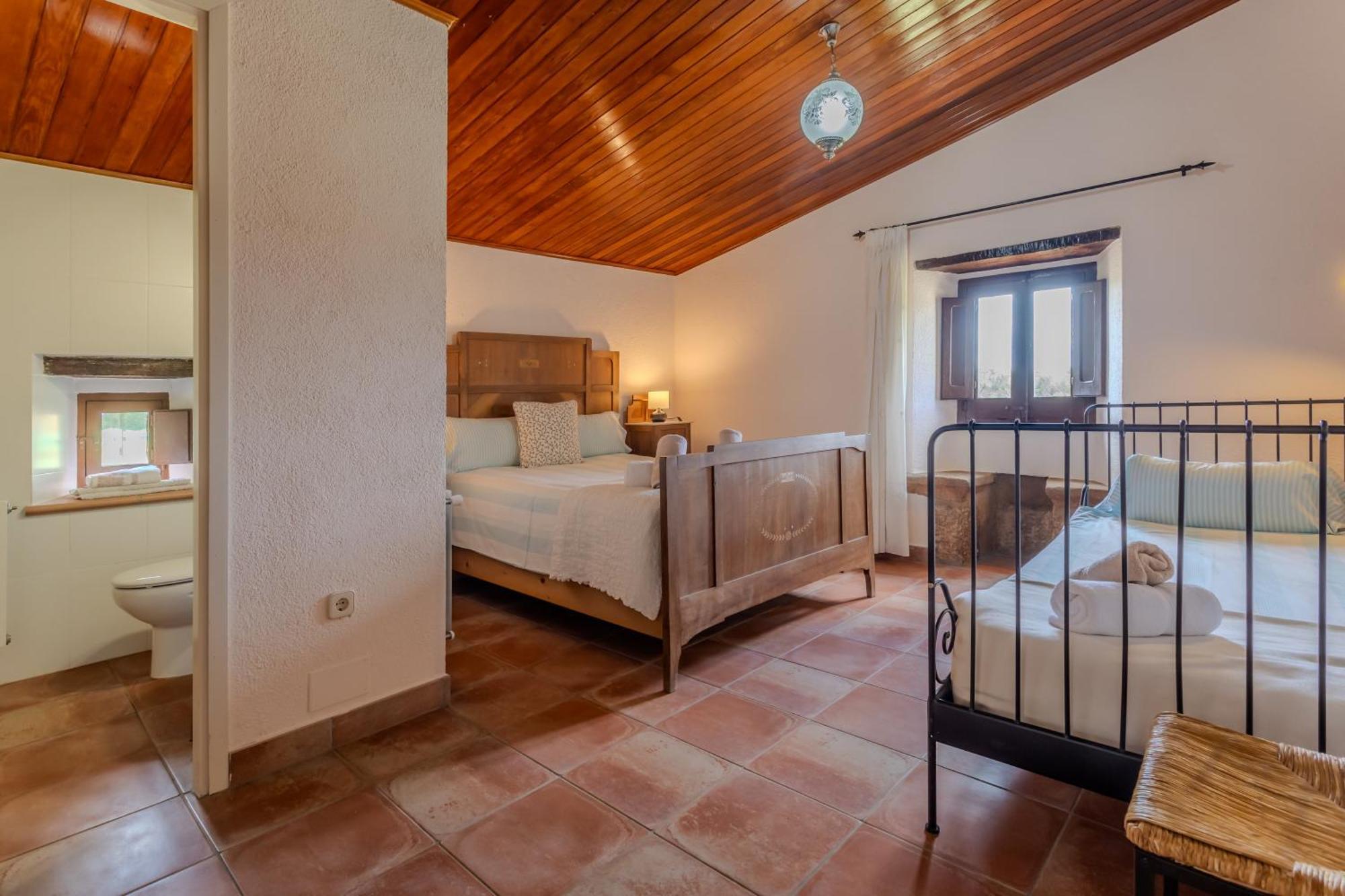 La Pahissa De Can Abras Casa Rural Girona Eksteriør bilde
